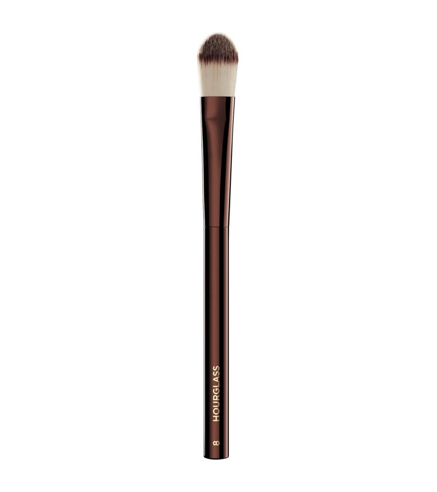 Nº 8 Large Concealer Brush