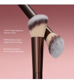 No. 15 Blush Brush