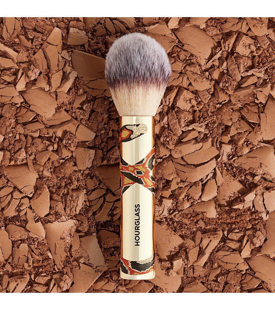 Hourglass Travel Veil Powder Brush - Snake