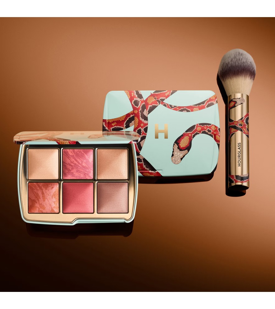 Hourglass Travel Veil Powder Brush - Snake